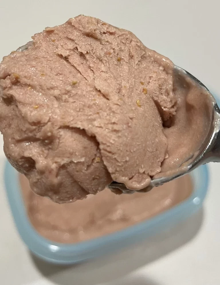 Raspberry Mint Ice Cream - MeMe Eats